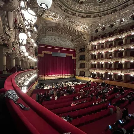 Lavica Di Mezzo *